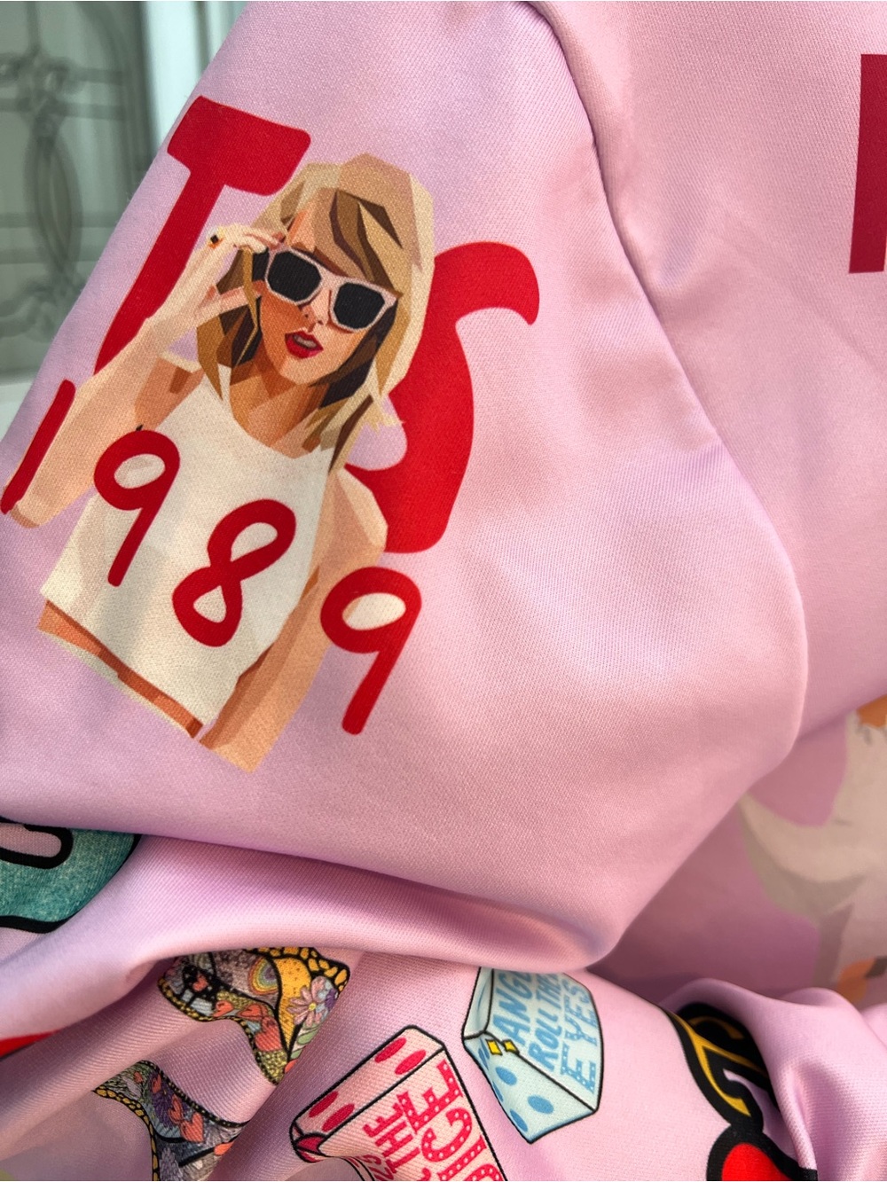Graphic Hoodie Sweatshirt with Music-Inspired Prints Taylor Swift in her era - Picture 4 of 16